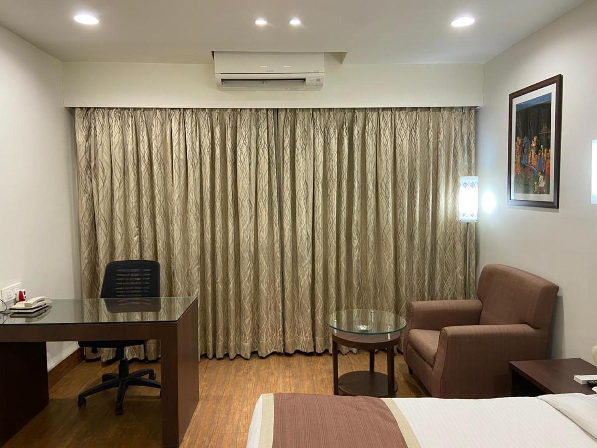 Chryso Hotels Pvt Ltd Anklesvar Esterno foto