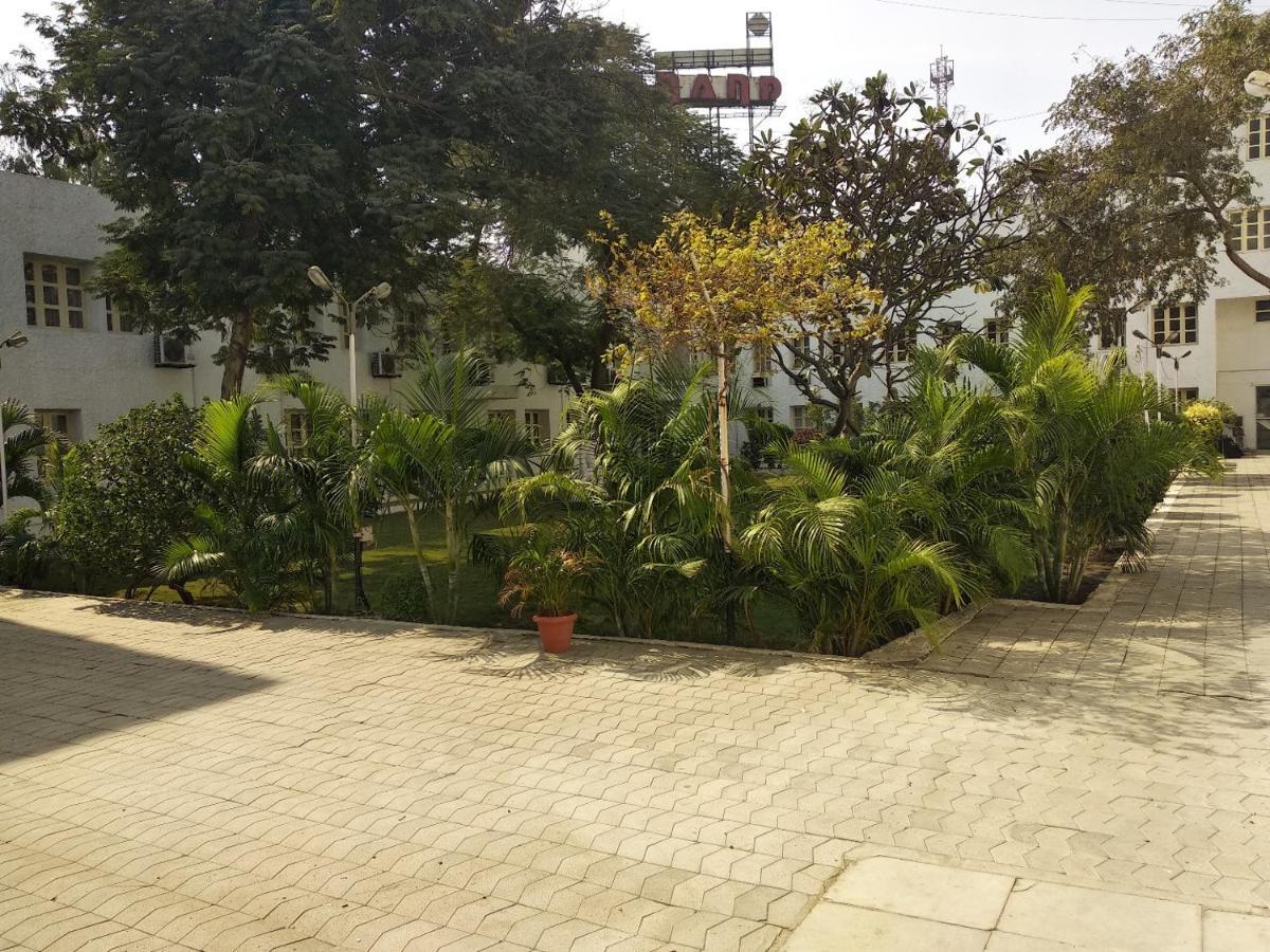 Chryso Hotels Pvt Ltd Anklesvar Esterno foto