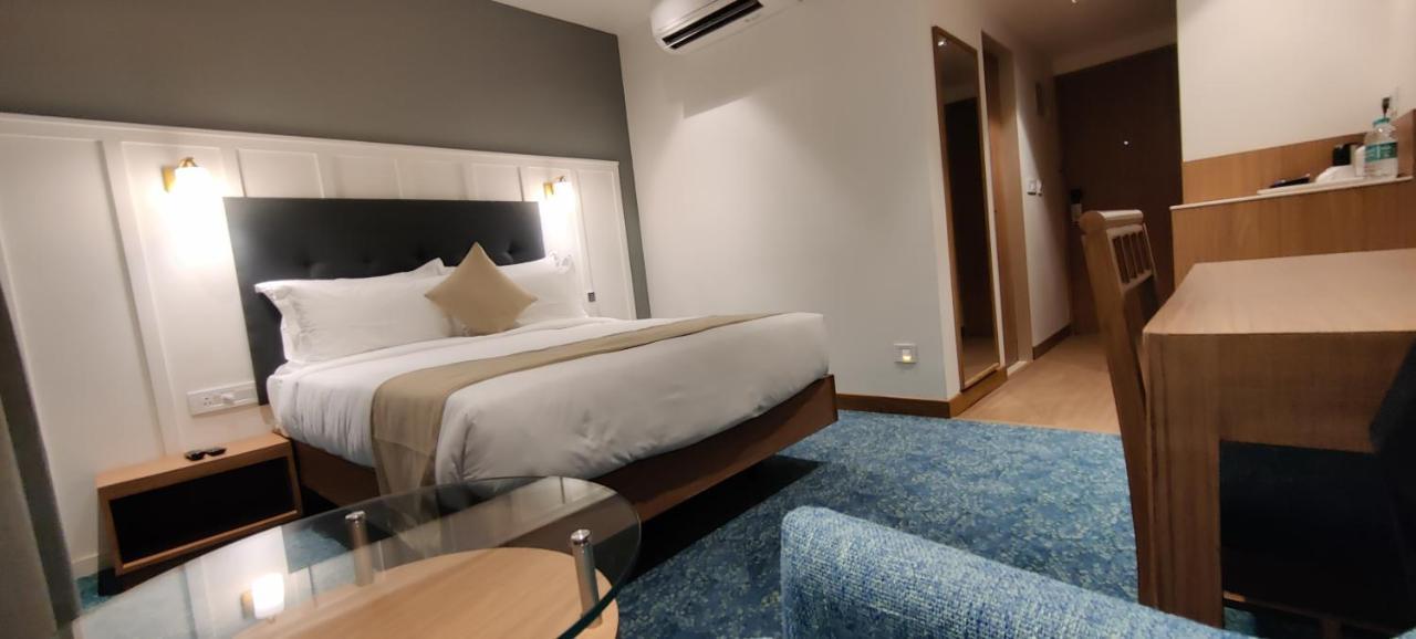 Chryso Hotels Pvt Ltd Anklesvar Esterno foto