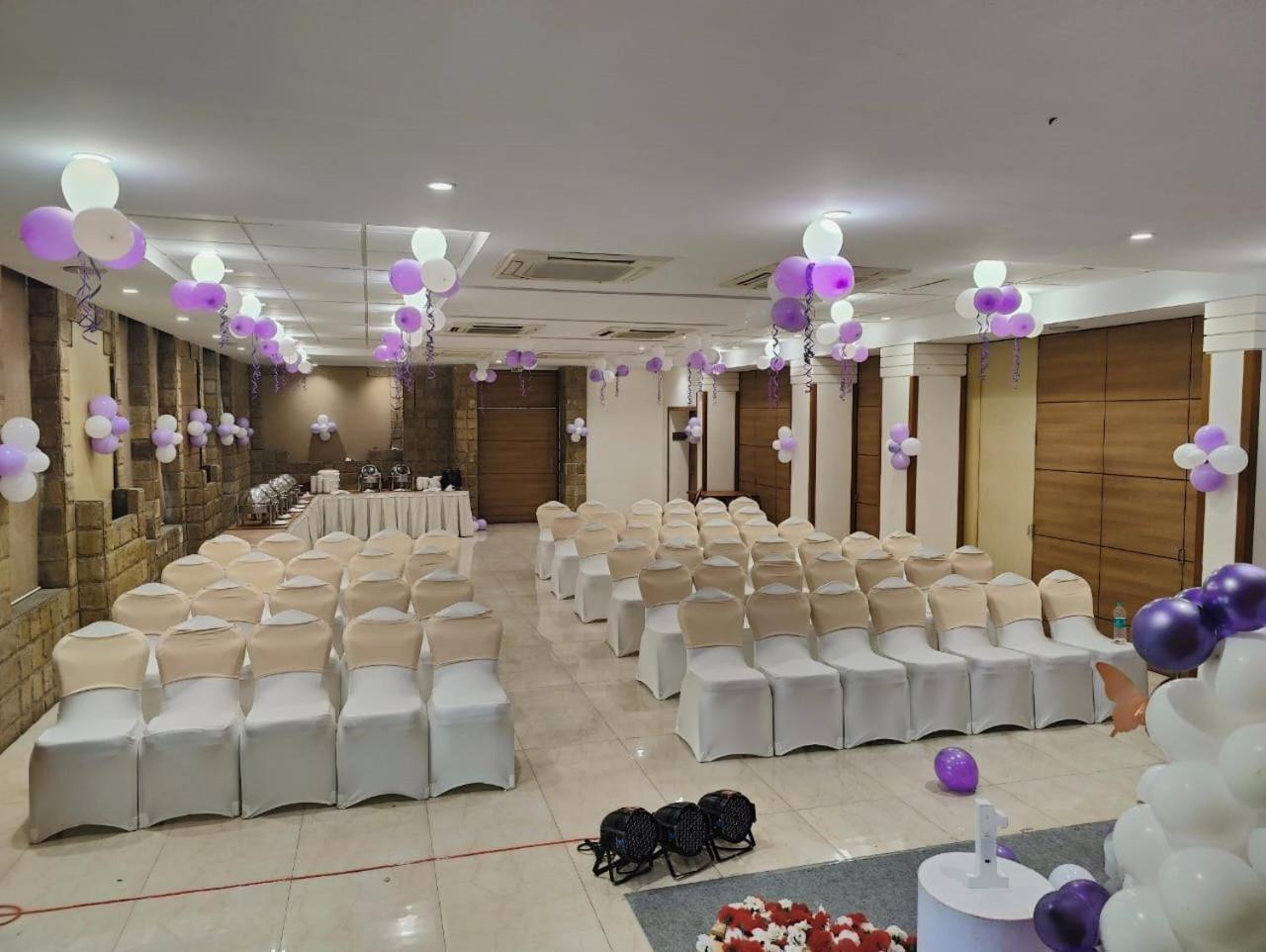Chryso Hotels Pvt Ltd Anklesvar Esterno foto